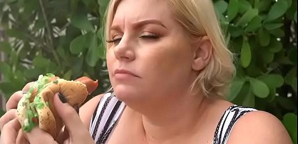  Sexy Busty BBW MILF Tiffany Blake Sucks Hot Dog and Dick